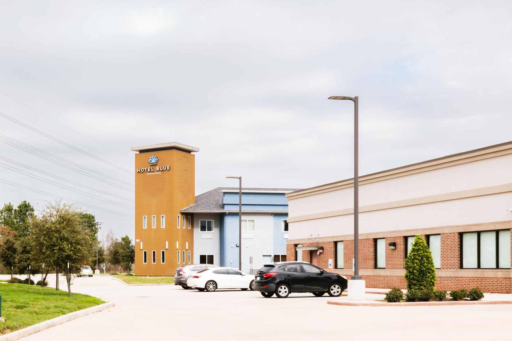 Hotel Blue Spring Exterior photo